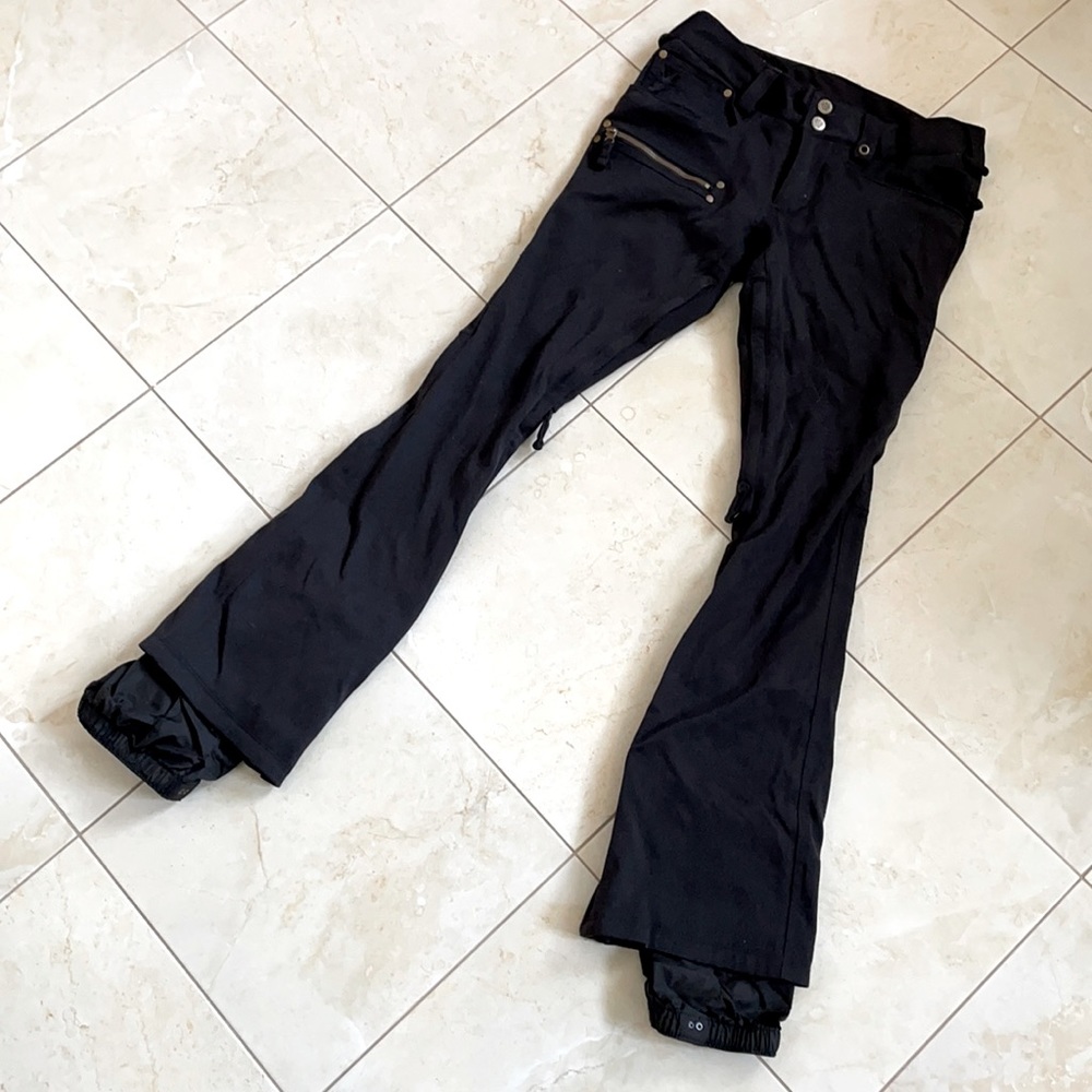 Burton The White Collection Dryride Da Nang Snowboarding Pants Black M